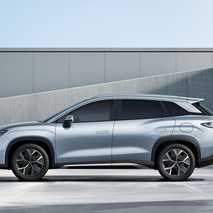 BYD Song Plus DM-i SUV Hybride Automatique Sièges en Cuir Autonomie 112 km Conduite à Gauche Certifié CE pour l'Exportation Mondiale - Product Image 3