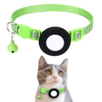 Collier pour chat AirTag Purple Paw Print avec clochette et design réfléchissant, comprend une étiquette d'adresse et un film protecteur