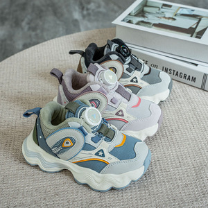 Zapatos de casa para niños pequeños y medianos grandes, zapatillas de deporte para exteriores de microfibra superior para niños, zapatillas de lona con forro de malla para niños - Product Image 5