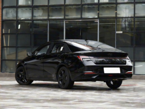 El Hyundai <span class=keywords><strong>Elantra</strong></span> 2021 1.5L CVT TOP es un Sedán Compacto. - Product Image 4