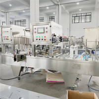 Machine de remplissage scellage de gobelets de bouillie de jus en plastique aseptique entièrement automatique emballage eau et yaourt