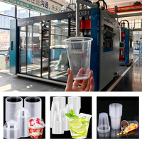 Volledig automatische machine voor het produceren van wegwerp plastic bekers voor melkthee en koffie, machine voor het thermoformen van plastic bekers