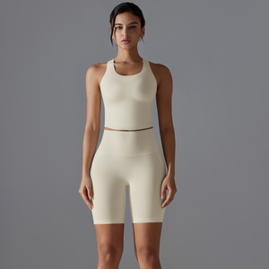 <span class=keywords><strong>Pantaloncini</strong></span> <span class=keywords><strong>da</strong></span> ginnastica sportivi estivi <span class=keywords><strong>da</strong></span> <span class=keywords><strong>donna</strong></span> Sexy <span class=keywords><strong>attillati</strong></span> <span class=keywords><strong>e</strong></span> senza maniche <span class=keywords><strong>pantaloncini</strong></span> <span class=keywords><strong>da</strong></span> Yoga con Lifting a tinta unita Plus Size - Product Image 3