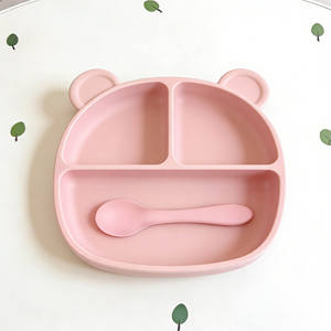 Ensemble de 7 pièces de vaisselle en silicone pour enfants : bavoirs, assiette et bol à ventouse pour la diversification alimentaire - Product Image 6