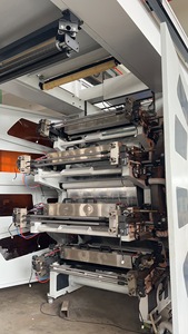 Qiangtuo Automation Venta caliente <span class=keywords><strong>Tambor</strong></span> <span class=keywords><strong>central</strong></span> 8 colores <span class=keywords><strong>Flexo</strong></span> Press Máquina de impresión flexográfica de alta velocidad con - Product Image 2