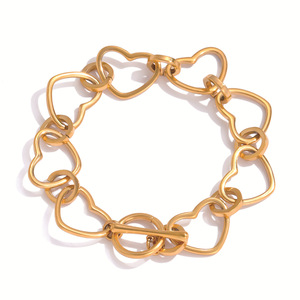 Pulsera de Cadena con Corazón, Chapada en Oro de 18K, Acero Inoxidable, Cierre OT, Joyería Unisex, Regalo - Product Image 5