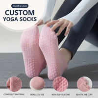 Chaussettes de yoga antidérapantes avec logo personnalisé pour femmes, chaussettes de Pilates hautement élastiques, respirantes, antidérapantes avec grip en silicone