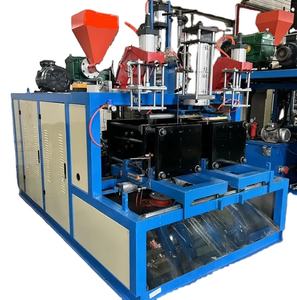 Halbautomatische Blasformmaschine für Mineralwasser-Getränkeflaschen 2l 5l Rotationsblasformmaschine Taiwan - Product Image 1