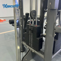 Équipement de musculation professionnel : Machine à câbles multi-stations 8 postes avec poulies réglables et système de charge par broches
