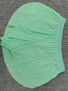 กางเกงวิ่งมาราธอนผ้าตาข่ายแบบแห้งเร็วพิมพ์โลโก้ตามสั่ง พร้อมกางเกงซับในแบบสามชิ้นสำหรับฝึกซ้อม - Product Image 2