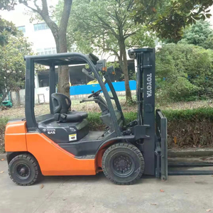 รถยกมือสอง TOYOTA FD30 ลดราคาพิเศษ ขายด่วน เครื่องจักรกลหนักสำหรับงานดิน - Product Image 1