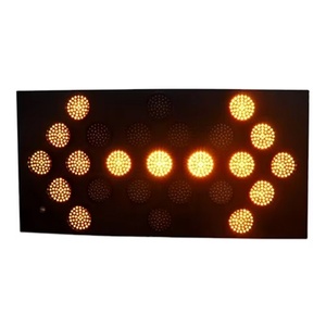 Señal de Tráfico LED Solar GUANGAN con Flecha, 1400x600mm, Aluminio Resistente para Construcción de Carreteras, Señal de Seguridad Intermitente Ámbar - Product Image 2