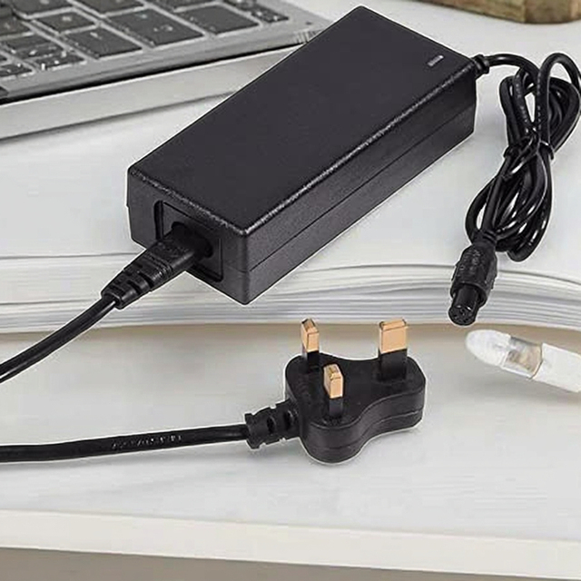 High Quality Kosinic KC4202 Eco-Friendly 42V2A Electric Hoverboard Charger with Over-Charging Protection