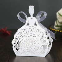 Boîte à bonbons en chocolat en forme de fleur creuse, gravée, pour mariage, remerciement, motif fille, stock Chine, pour aliments