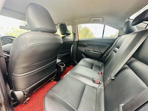 Asientos de Cuero Izquierdos Originales para <span class=keywords><strong>Yaris</strong></span> 1.5E Auto Sedan R16 2016 - Buena Potencia para un Estacionamiento Fácil, Excelente Opción para el Uso Diario - Product Image 4