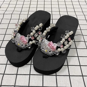 Nuevas Chanclas de Moda con Suela Gruesa, Elegantes y Lindas, con Pedrería, Perlas y Gemas, para la Playa - Product Image 4