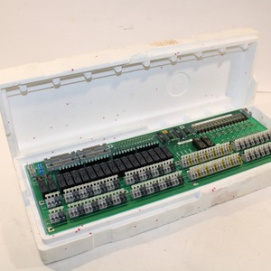 Tarjeta de Interfaz de Señales HIEE 305082 R1 UNS0863A-P para PLC - Product Image 1