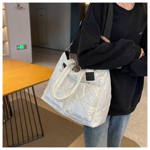 Large Capacity Quilted Puffer <b>Tote</b> Shoulder Bags Waterproof Women's Pearl <b>Nylon</b> Zipper Autumn Handheld Shopping Bag - Product Image 5