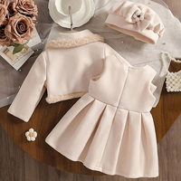 Ensemble trois pièces pour bébé fille, style coréen, veste à col en fourrure, robe à nœud, béret, 100% polyester, jupe, ensemble doux et uni pour l'hiver