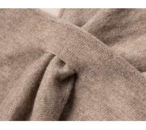 Automne hiver femmes coréennes nouveau Double couleur tricoté <span class=keywords><strong>Poncho</strong></span> perforé pur cachemire Triangle châle - Product Image 3