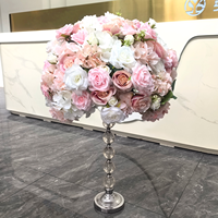 Centres de table artisanaux en roses vertes, blanches et roses, boule de fleurs, arrangement floral artificiel, centres de table floraux en gros