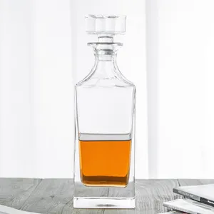 Fabrika toptan yüksek kaliteli cam viski Decanter stoper ile