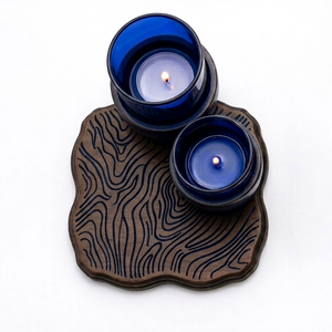 Ensemble de supports à bougies en verre bleu résistant à la chaleur, porte-bougie en métal, décoration de table pour la maison et les mariages, taille et forme personnalisées - Product Image 1