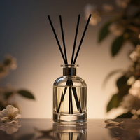 Bouteilles rondes Offre Spéciale de diffuseur de roseau de 120ML150ML 200ml avec la bouteille en verre d'aromathérapie de chapeau