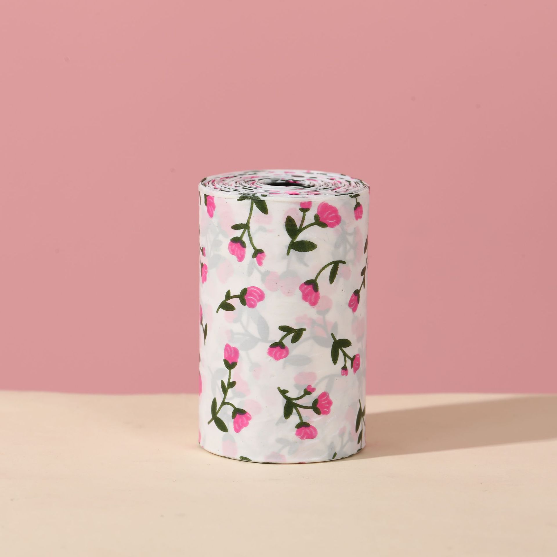 White background with small floral print [2.0 silk, 20 drawstrings]