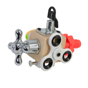 Juguete de Madera con Diseño de Cerraduras y Fidget Spinner para Niños de 4 a 6 Años - Product Image 2