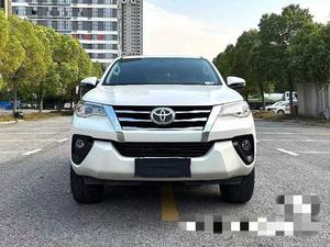 Fortuner 4x4 Diesel 7 <span class=keywords><strong>places</strong></span>, toit ouvrant, système audio premium, excellent état, modèle 2020. - Product Image 2