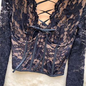 Blouses élégantes en dentelle à manches longues et col en V pour femme, chemises unies en dentelle, hauts élégants pour femme, vente en gros - Product Image 3
