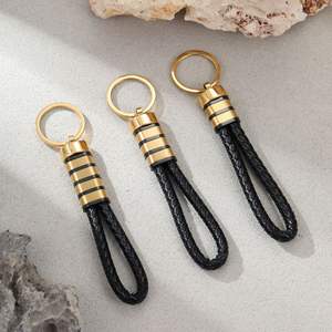 Porte-clés en cuir tressé pour homme avec gravure personnalisée - Pendentif DIY pour couple, accessoires de voiture - Product Image 1