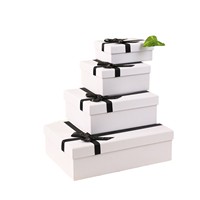 Boîte cadeau vide en papier d'art biodégradable avec couvercle et fond carrés, motif papillon en relief, pour anniversaire ou événementiel