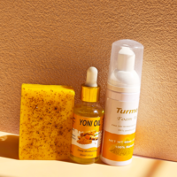 Ensemble Yoni Personnalisé au Curcuma : Huile Yoni Équilibrée au PH, Savon Féminin Naturel Sérigraphié, et Nettoyant Yoni pour le Resserrement Vaginal (pour Femmes)