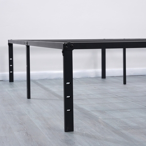 Cadre de lit plateforme en acier pleine taille, moderne et minimaliste, avec plaquettes en caoutchouc noir mat et lattes métalliques renforcées sur la barre centrale - Product Image 4