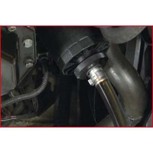 KS TOOLS - 550.1291 Tuyau d'adaptateur de dégagement d'huile pour voiture à essence VAG 1.8 + 2.0 avec fonction d'arrêt - Product Image 2