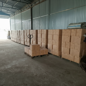 Briqueta de aserrín sostenible Carbón sin humo de larga duración para parrilla de barbacoa y uso industrial - Product Image 1