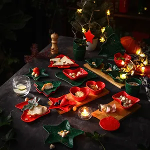 圣诞树明星鞋心形红绿色装饰零食盘甜品盘圣诞瓷盘带竹托盘