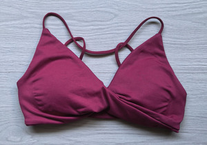 Débardeur long sans coutures à effet gainant et torsadé sur le devant, style athleisure, pour le yoga d'été, avec soutien-gorge de sport intégré pour femme - Product Image 4