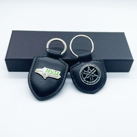 Porte-clés en cuir PU avec logo personnalisé imprimé, badge en métal émaillé, accessoire de sac pour la promotion de marques automobiles