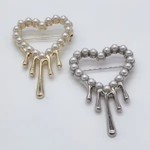 Großhandel brosche für frauen anzug-Gold/Versilberung Metall Brosche Mit Perle Frauen Modeschmuck Herz Brosche Für Anzug