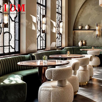 Ensemble de mobilier de restaurant d'hôtel moderne de haute qualité IDM, canapé en velours incurvé en demi-cercle, table à manger, chaise, banquette de bar, plateau en marbre