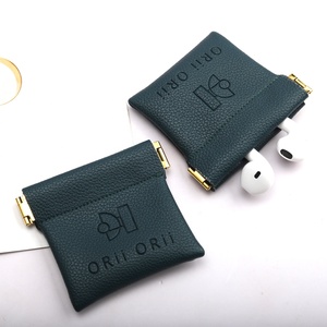 Bolsa de Almacenamiento Personalizada de Cuero PU Verde Oscuro con Relieve, para Llaves, Pasaportes y Auriculares, Cierre Magnético, Bolsas de Joyería de Cuero - Product Image 4