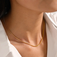 Collier à maillons fins polyvalent EMANCO en acier inoxydable PVD pour femme, couleur or/argent 14 carats, géométrique, pour le bureau/le travail, fiançailles