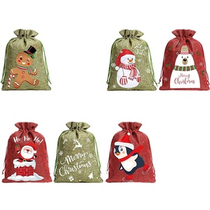 Bolsas de Regalo Navideñas Pequeñas de Yute con Cordón, Ecológicas, con Diseño de Letras Personalizadas, Color Camel - Product Image 1