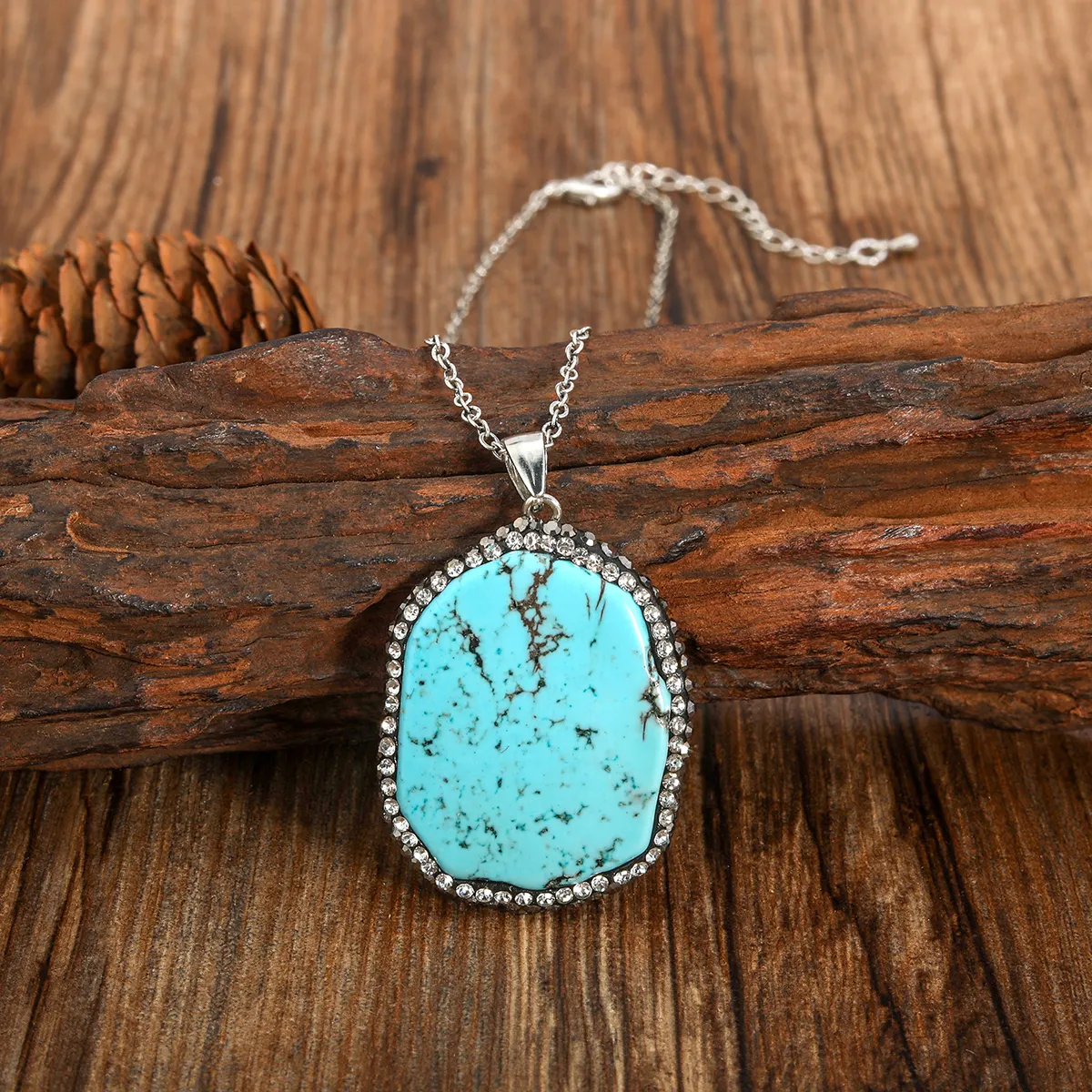 Trendy Personality irregularity oval pendant bohomia necklace malachite turquoise pendant necklace wholesale unisex