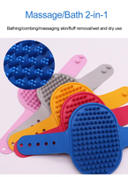 Vente en gros de produits de soin pour animaux de compagnie personnalisés en TPR pliables, réutilisables, avec poignée réglable, écologiques, pour la douche, le shampooing, le massage, le toilettage, le nettoyage et le soulagement