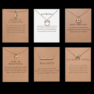 Collana con ciondolo economico in <span class=keywords><strong>oro</strong></span>, serie animali, farfalla, geometrico, perla, trave di equilibrio, colibrì, alla moda - Product Image 1