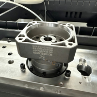 NJBOST Machine de découpe laser à fibre à bon prix 3015 4015 Type portique Refroidie par eau Découpeuse CNC de tôles métalliques